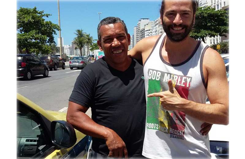 taxista-devolve-fotografo-close-1