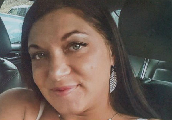 Katie recebeu o rosto de Adrea Schneider