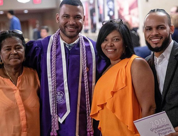 Franz com a família - Foto: reprodução / Instagram CNN
