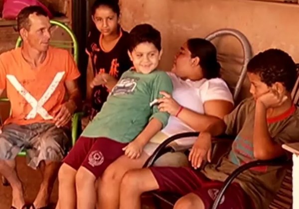 Luiz com a família