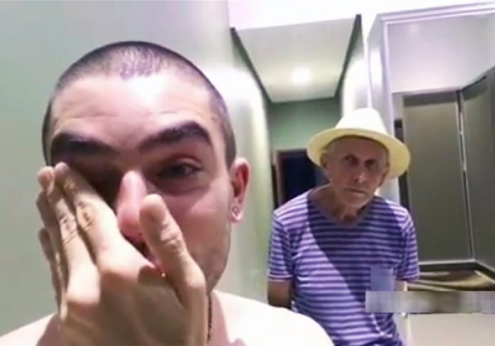 pai-alzheimer-cannabis-close Felipe e seu Ivo - Foto/arquivo: reprodução / Instagram