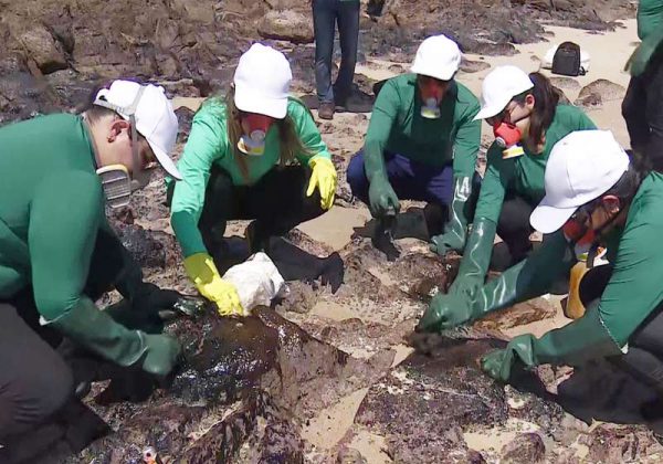 Biogel sendo aplicado em PE - Foto: Reprodução/TV Globo