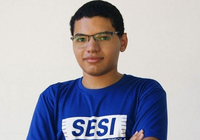autista-computacao-close Kennedy Eduardo - Foto: reprodução / SESI Nacional