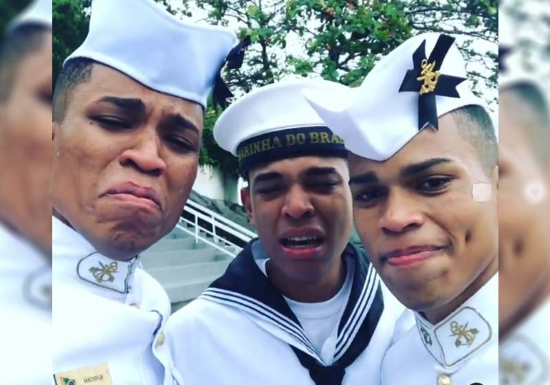 Filhos homenageiam mãe que morreu 3 dias antes da formatura: vídeo
