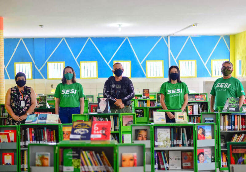 SESI CE doa 5 mil livros para projeto de leitura em presídios