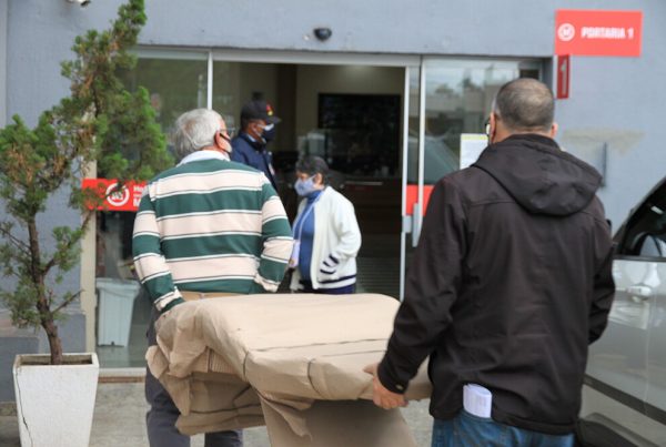 Entrega de equipamentos - Foto: Mackenzie