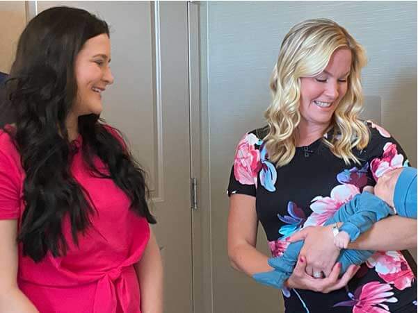 Chelsea e Cheryl se encontram - Foto: reprodução Today