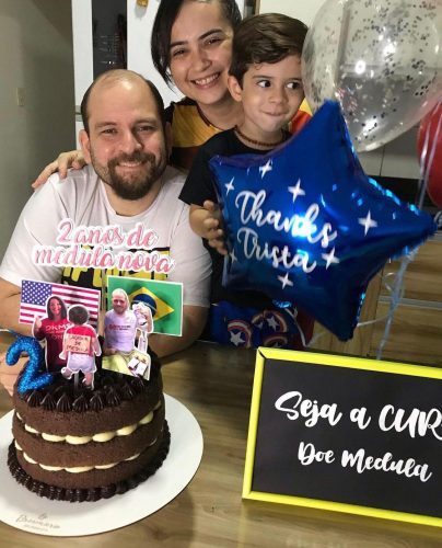 André e a família comemoram o transplante - Foto: arquivo pessoal